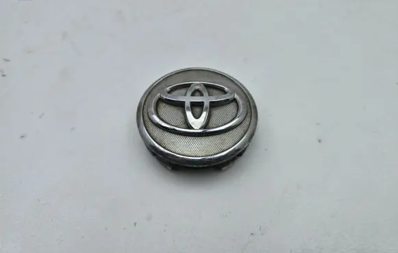 Toyota Prius (XW30) Original wheel cap 