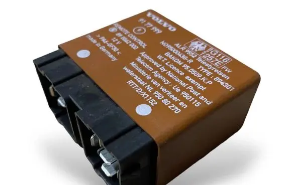 Volvo S70 V70 V70 XC Central locking relay 9177999 898862000