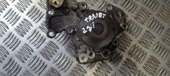 Hyundai Trajet Water pump U448J1