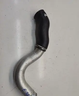 BMW 5 E39 Intercooler hose/pipe 2249669E 11612249669E