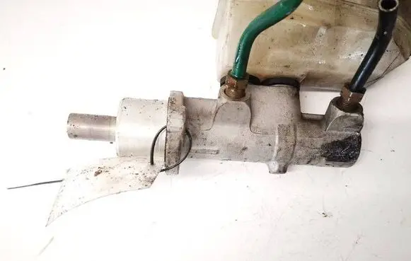 Renault Scenic I Master brake cylinder 