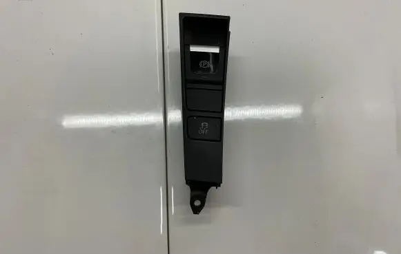 Volkswagen PASSAT CC Hand parking brake switch 3AB927137B