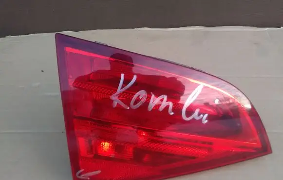 Audi A4 S4 B8 8K Tailgate rear/tail lights 8K9945093