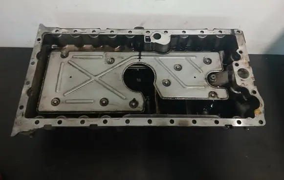 Volvo XC90 Oil sump 8631507