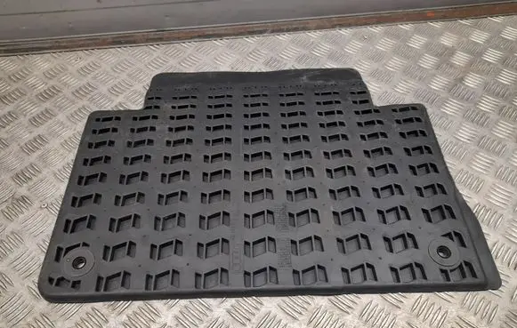 Audi Q7 4L Rear floor mat 4L0061511