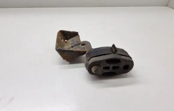 BMW X3 F25 Muffler mount bracket/holder 8509978
