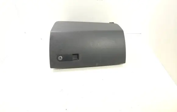 Glove box