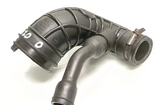 Ford Fiesta Air intake hose/pipe 9682047480