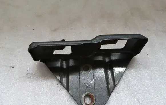 Toyota Avensis T250 Headlight/headlamp mounting bracket 5208105020