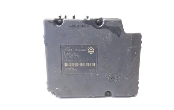 Volkswagen Golf IV ABS Pump 1C0907379
