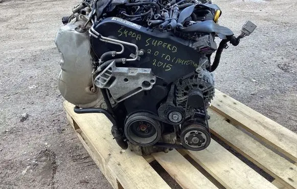 Skoda Superb B8 (3V) Engine CRL 323050 CRLB