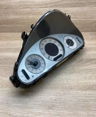 Mercedes-Benz E W211 Speedometer (instrument cluster) A2115406011 110080250