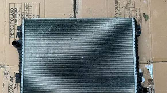 Volkswagen Jetta VII Coolant radiator 5QM121251AB