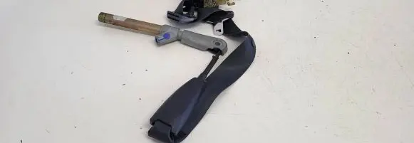 Renault Espace IV Front seatbelt 041038 4080185