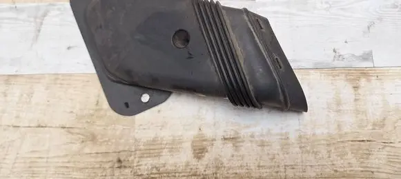 Volvo V50 Air intake duct part 7M519E635GD