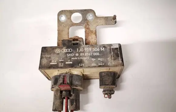 Skoda Roomster (5J) Coolant fan relay 1j0919506m 898967000
