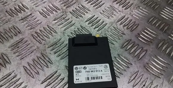 Volkswagen Touran II Other control units/modules 7N0963513A