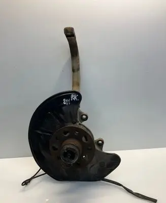 Mercedes-Benz E W211 Front wheel hub