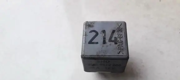 Audi A6 S6 C4 4A Other relay 899512000 443951253K
