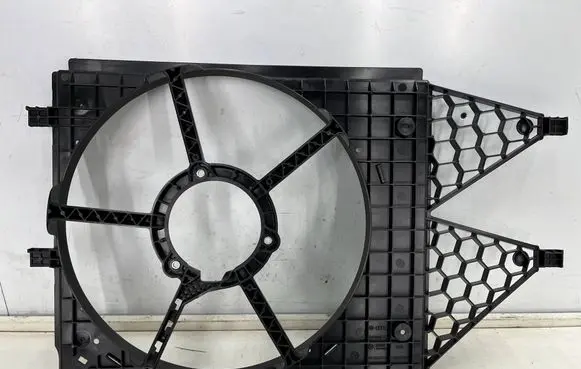 Seat Ibiza IV (6J,6P) Radiator cooling fan shroud 6r0121207q