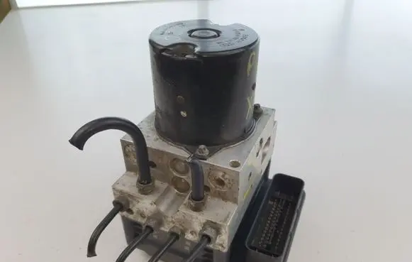 BMW X5 E70 ABS Pump 3451678012601 3451678159401