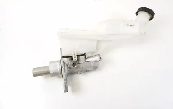 Infiniti Q30 Master brake cylinder 460105DA9A