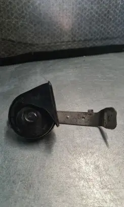 BMW 1 E82 E88 Horn signal 0055306 55306 A046522