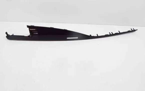 Dashboard glove box trim
