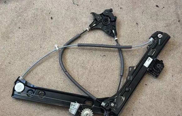 BMW i4 Front door window regulator with motor 9854492