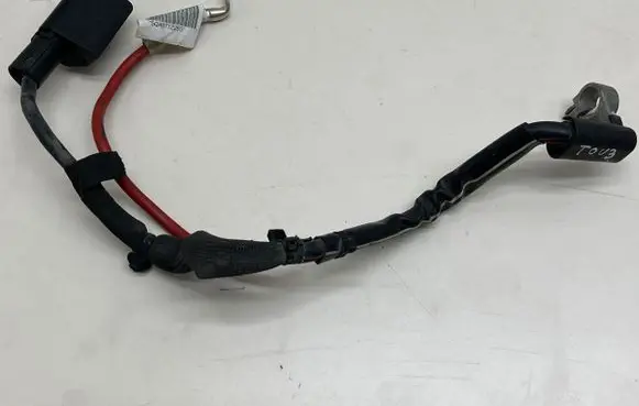 Volkswagen Touran III Positive cable (battery) 5QA971228G