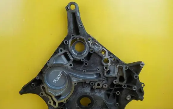 Mercedes-Benz CLK A209 C209 Timing chain cover 2720150802 2HTR39