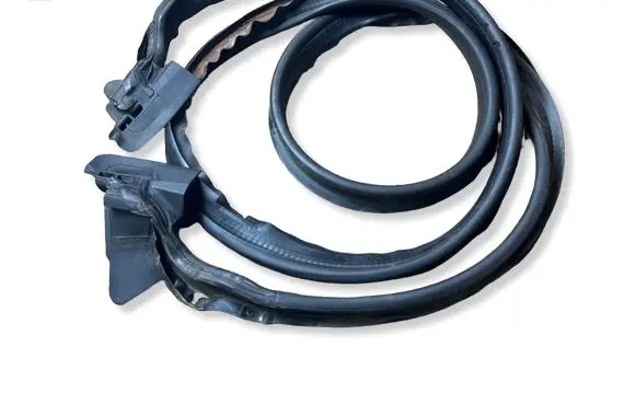 Mercedes-Benz SL R230 Trunk rubber seal (body) A2307500598