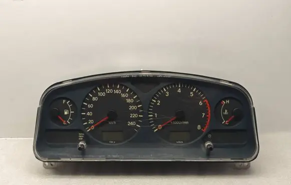 Toyota Avensis T220 Speedometer (instrument cluster) 8380005240 81071441