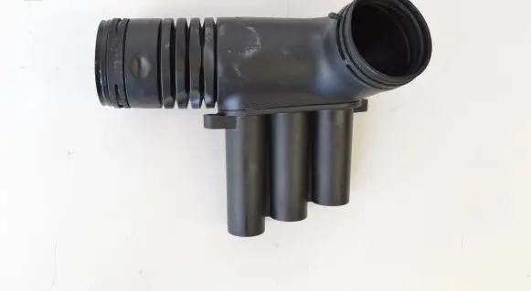 Audi A1 Air intake hose/pipe 04E129651D