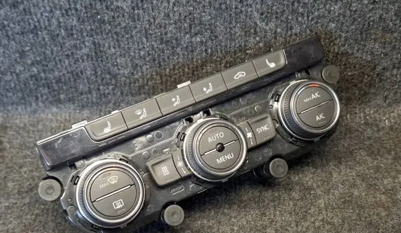 Volkswagen Golf VII Climate control unit 5G0907044BH