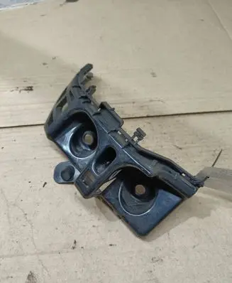 Mercedes-Benz GLA W156 X156 Rear bumper mounting bracket A1568850165 10200665