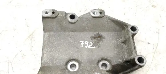 Alfa Romeo GT A/C compressor mount bracket 60630739