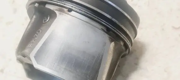 Opel Astra J Piston 55577553 0687776302