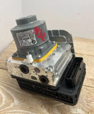 BMW 2 Active Tourer U06 ABS Pump 5A8B0E3