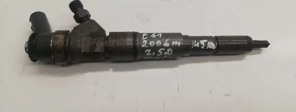 BMW 5 E60 E61 Fuel injector 7794652