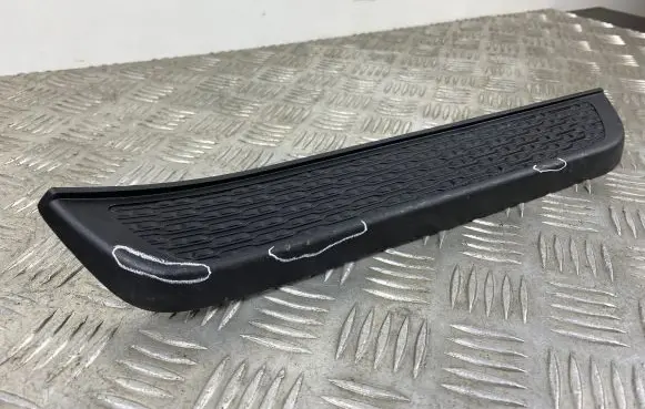 Jeep Grand Cherokee WL Rear sill trim cover P7BH52TX7AD
