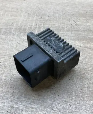 Citroen C5 Glow plug pre-heat relay 9640469680