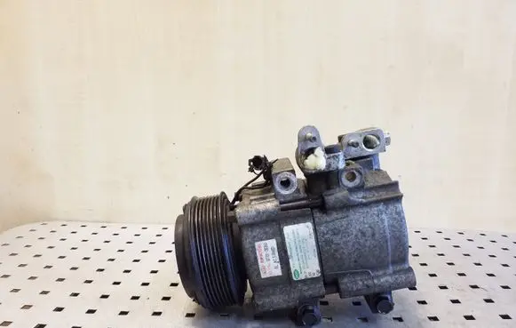 KIA Sorento Air conditioning (A/C) compressor (pump) 977013E350