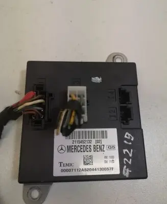 Mercedes-Benz E W211 Comfort/convenience module 2115452132