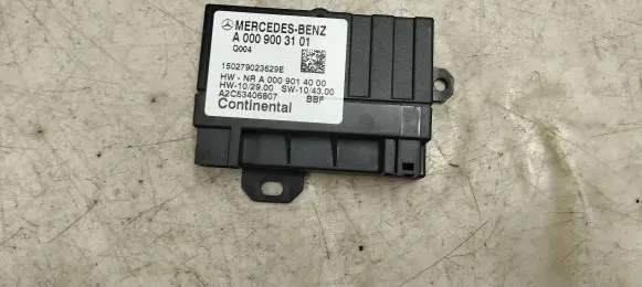 Mercedes-Benz E W212 Fuel injection pump control unit/module A0009003101