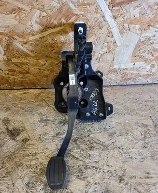 Opel Corsa F Brake pedal 9824311680 84M9B8080230