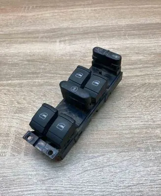 Volkswagen Golf IV Electric window control switch 1J4959857