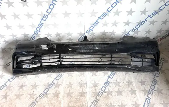 BMW 5 G30 G31 Front bumper 7437899