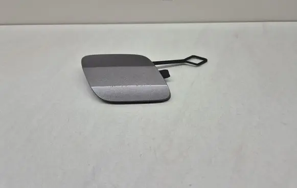 Renault Captur II Front tow hook cap/cover 511801345R