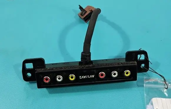 Peugeot 5008 USB socket connector 9667112277-01 IMPRK1527176